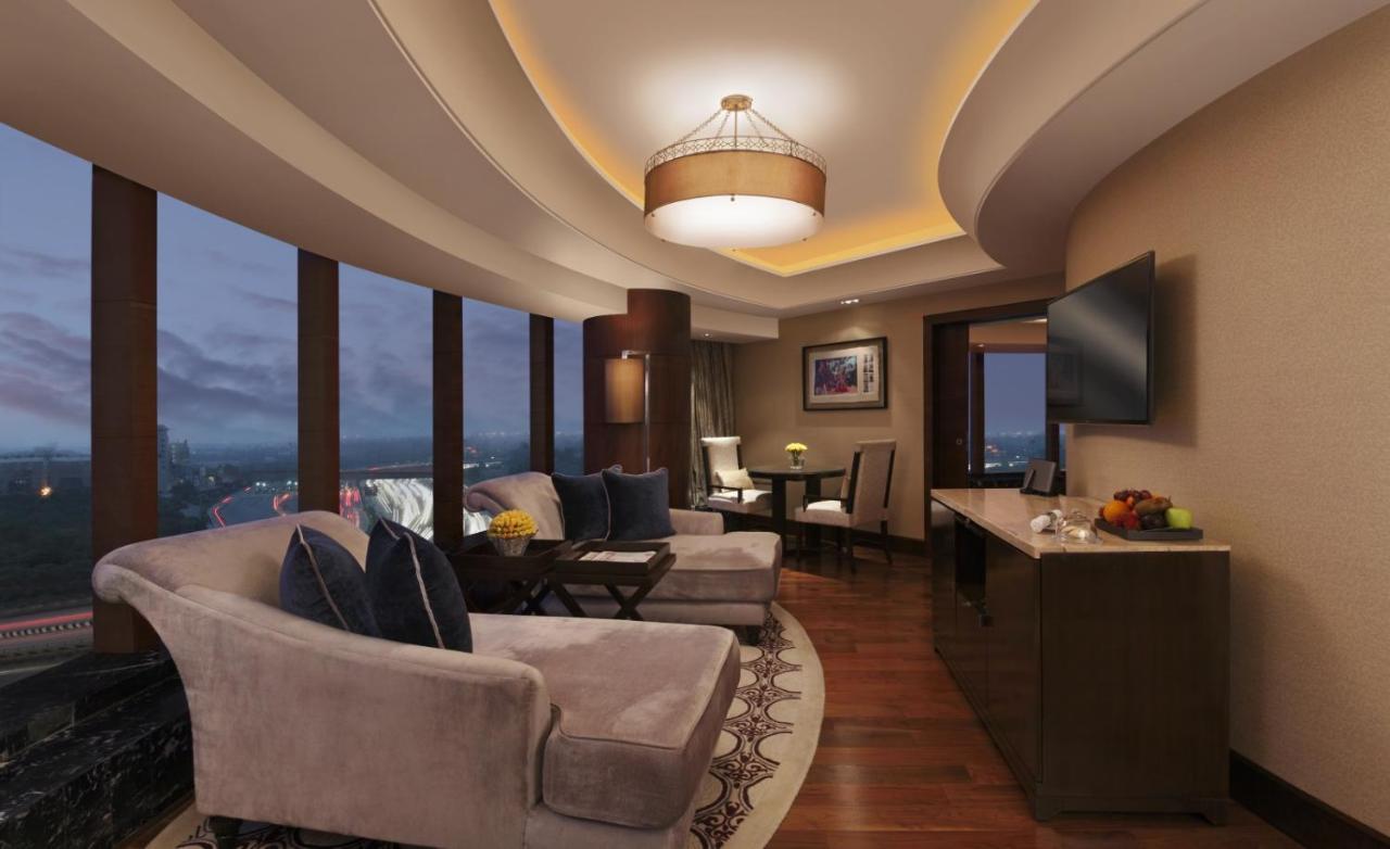 里拉安姆比尔古尔冈酒店及公寓 外观 照片 A suite at the hotel