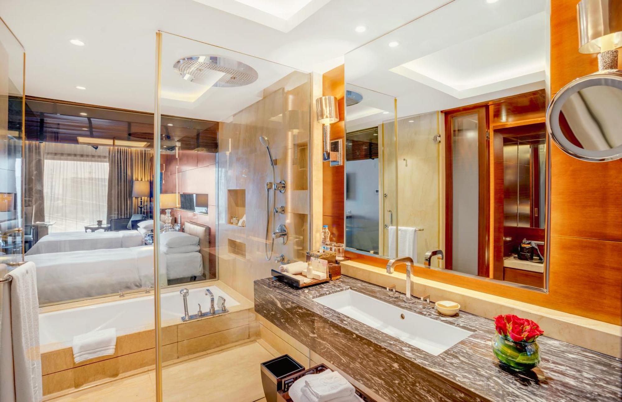 里拉安姆比尔古尔冈酒店及公寓 外观 照片 Bathroom